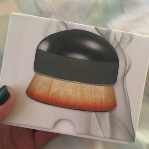 Artis Elite Smoke Palm Brush BRAND NEW